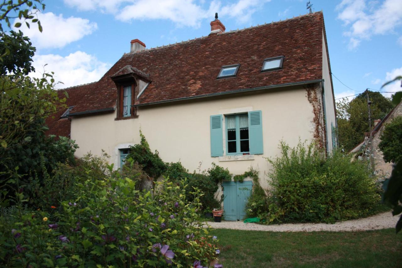Petite Maison Berrichonne Charost Exterior photo